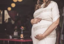 Women Who Wait to Have Children May Live Longer: Study