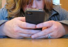 Women Are More Likely to Have Smartphone Addictions