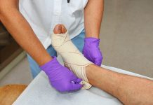 Smart Bandages That Monitor Wounds Are Getting Closer to Trials