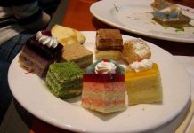 Plate Color May Influence How Much You Eat