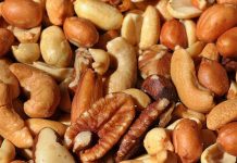 Why People With Colon Cancer May Want to Eat More Nuts