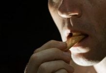Late Night Snacking Could Cause Serious Health Problems